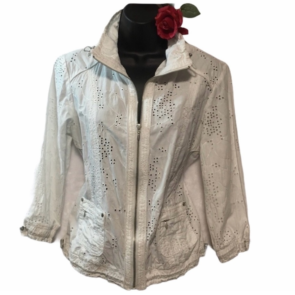 PROSPER & DEVINE UNIQUE WHITE EYELET FAIRYCORE JACKET MED